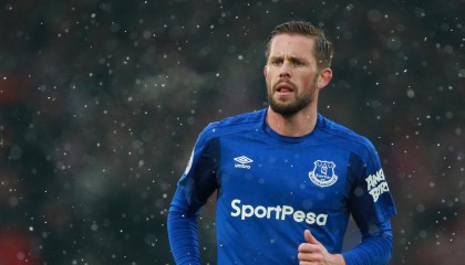 九游游戏中心官网-意甲战术变革，教练谈未来策略，意甲新赛季最新主教练名单